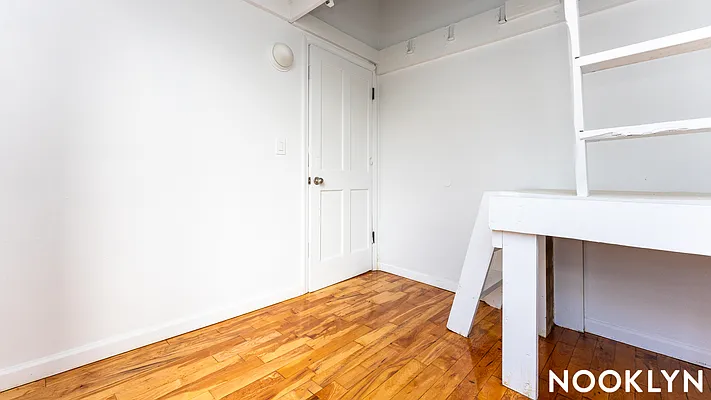 Rented by Nooklyn NYC LLC | media 5