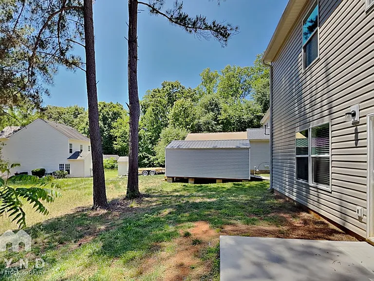 313 Cloverdale Ct — Photo 19