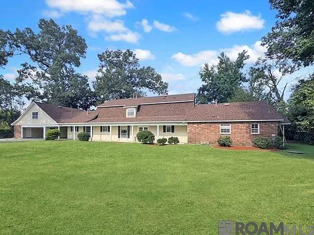 13013 Coursey Blvd