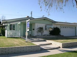 1725 Iowa St, Costa Mesa, CA 92626