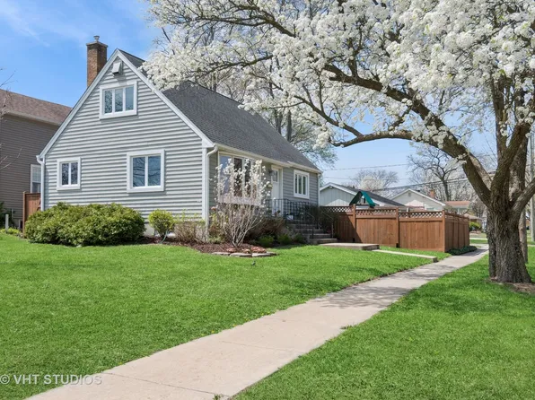 21 E Elm St, Villa Park, IL 60181