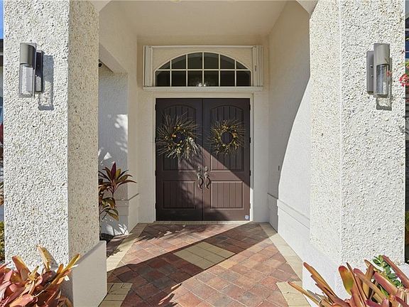 2nd image of 1171 Royal Palm DR