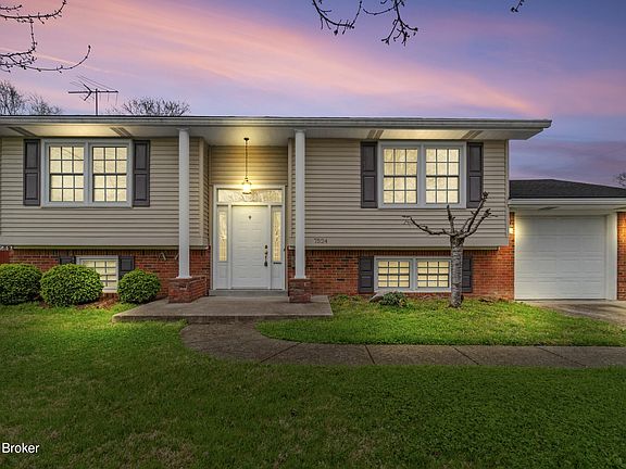 3rd image of 7524 Jamaica Dr
