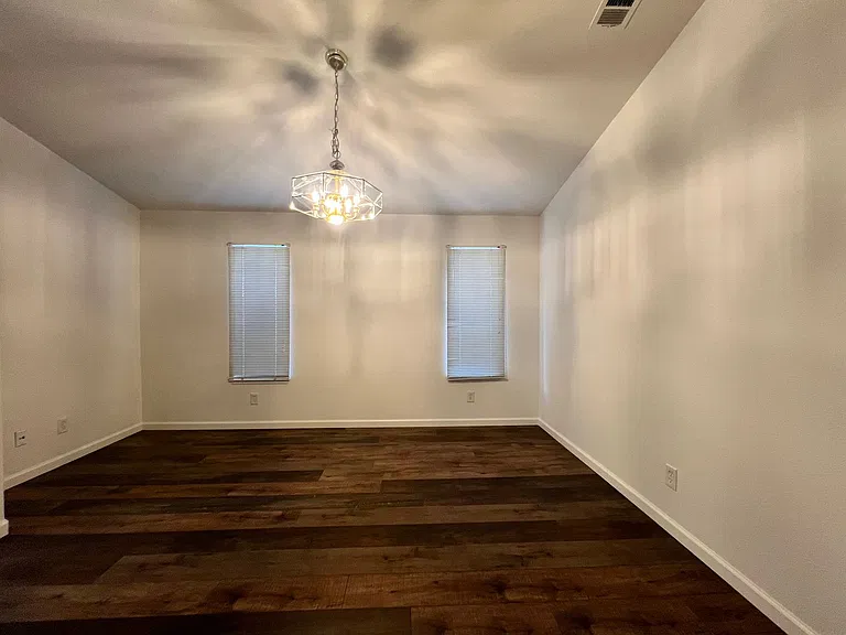 92 Rosewood Cir — Photo 6
