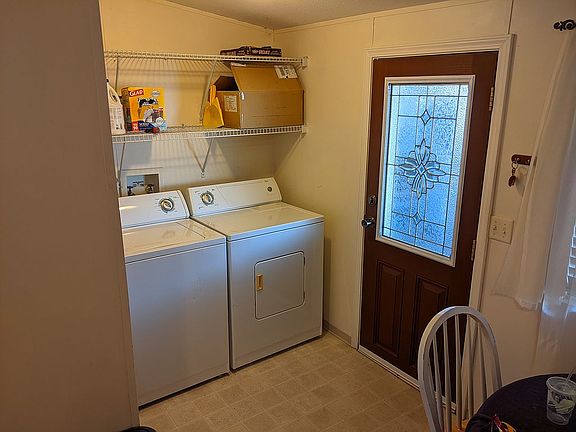 4th image of 1570 S Peach St Space 137