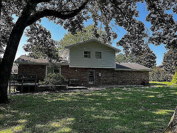 5th image of 689 Springwell Ln