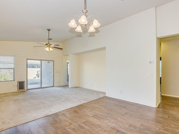 4th image of 2708 E Bellerive Dr