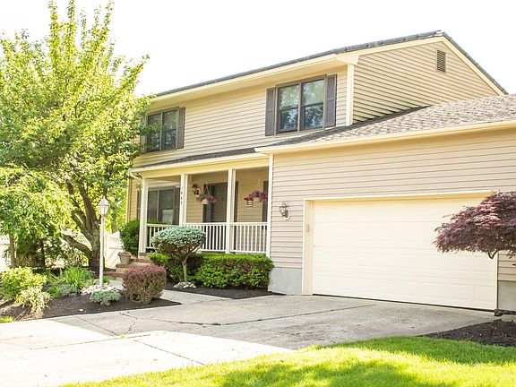 3rd image of 1445 Whitetail Ln