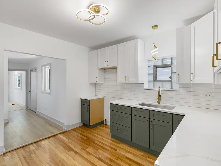 10205 S Yale Ave — Photo 25