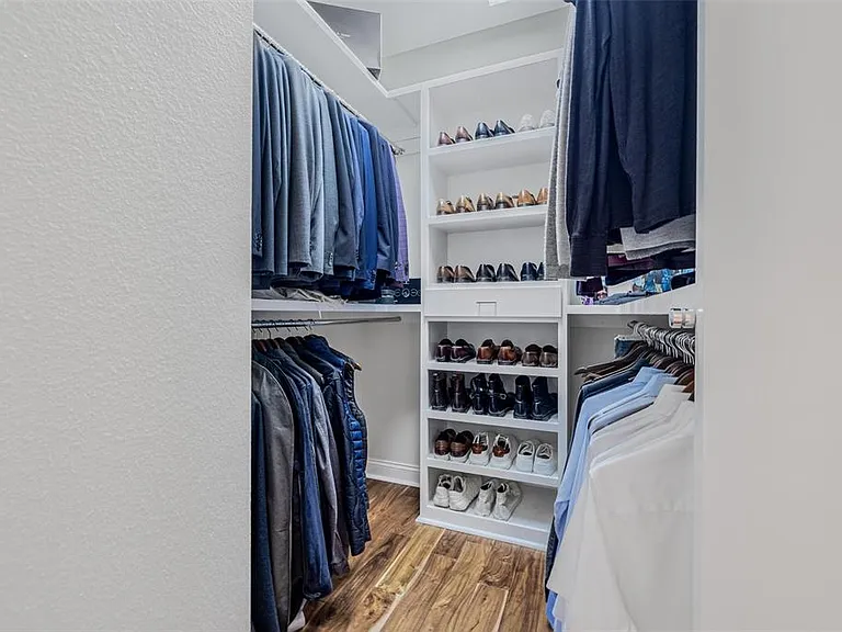 313 Inner Harbour Cir — Photo 25