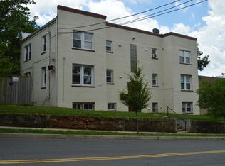 2801 R St SE APT 4, Washington, DC 20020
