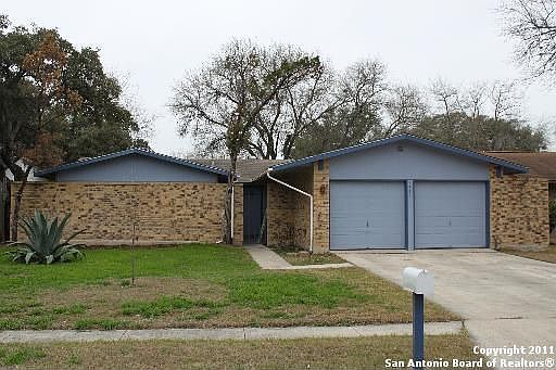2nd image of 7410 Meadow Hl