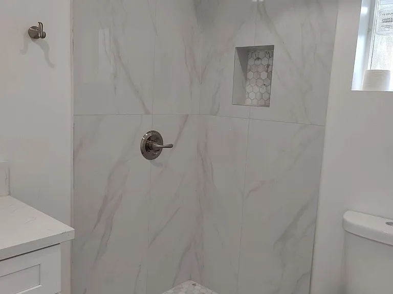 222 N Keystone St #102 — Photo 10