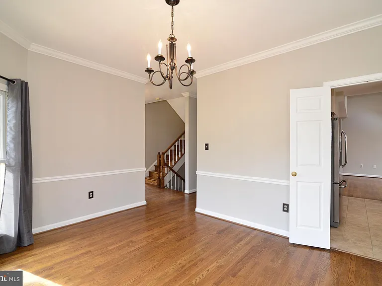 10200 Aspen Willow Dr — Photo 18