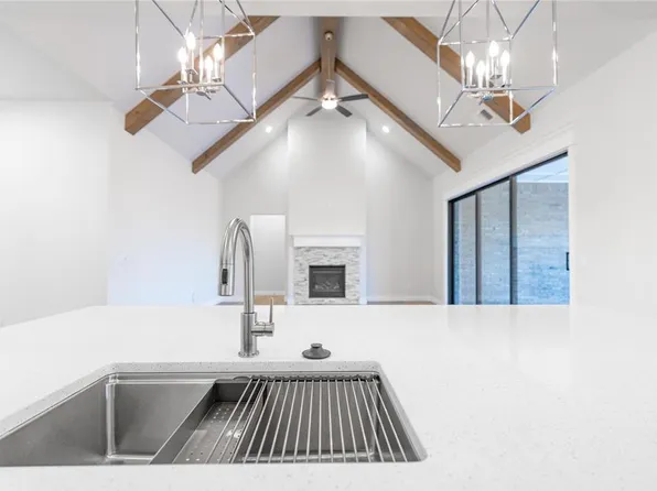 14116 Birch Ln, Edmond, OK 73049