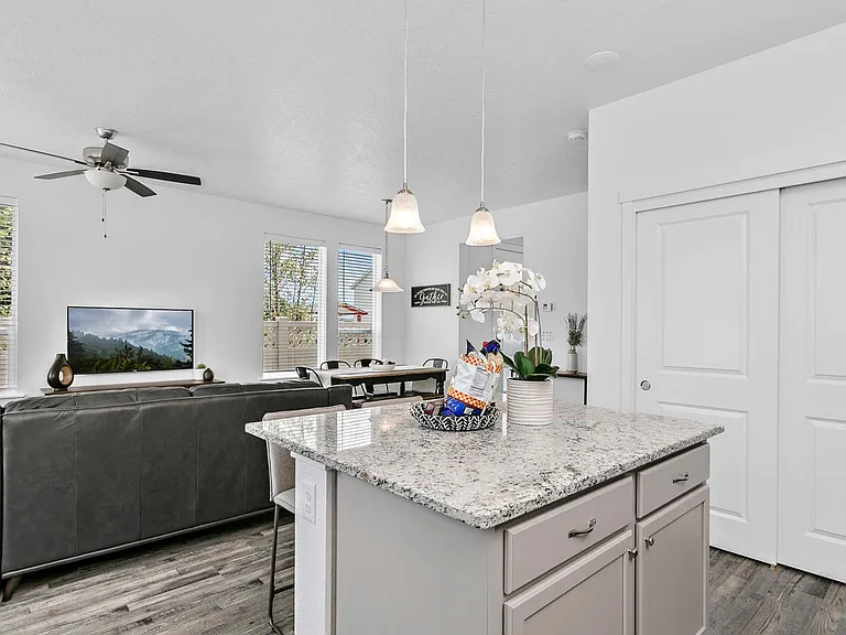 4714 W Topeka Ln — Photo 22