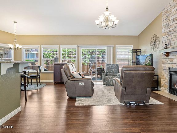 3rd image of 3946 Southpointe Dr