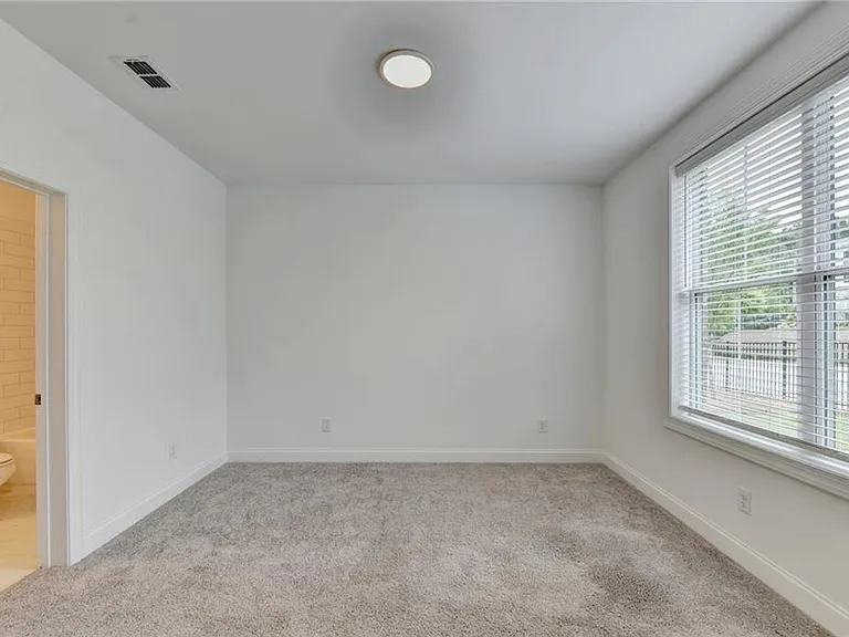 603 Millcroft Blvd — Photo 7