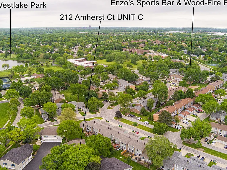 212 Amherst Ct #C — Photo 5