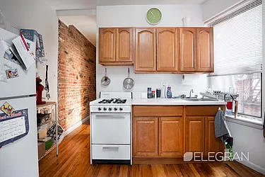 Rented by (Legacy) Elegran