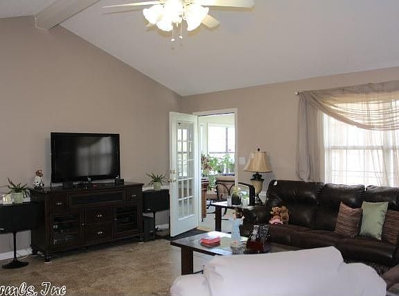 3rd image of 2309 Charlestowne Dr