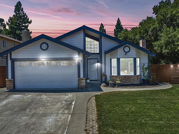 2nd image of 200 Putnam Court