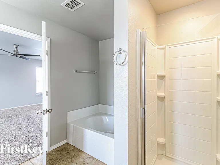 2209 Windsor Farms Dr — Photo 12
