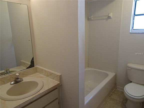 5th image of 4935 Pennsbury Dr