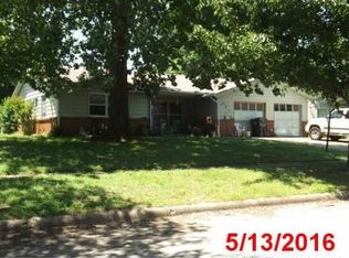 223 Kent Dr, Muskogee, OK 74403
