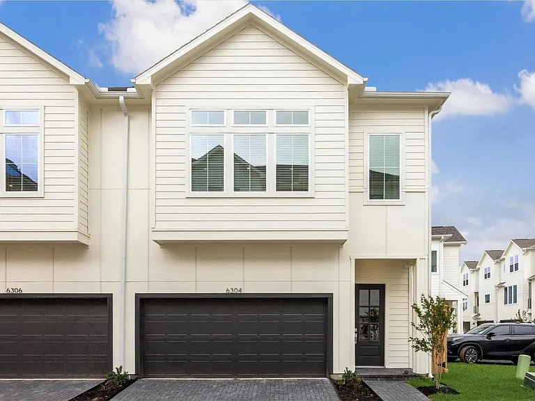 6304 Brighton Oaks Ln — Photo 1