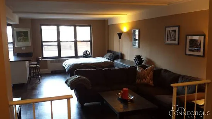 Rented by City Connections Realty | media 15