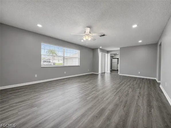 3509 SE 15th Pl APT 3, Cape Coral, FL 33904