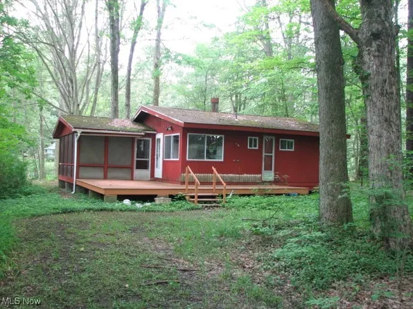 4 Cyphert Ct, Andover, OH 44003