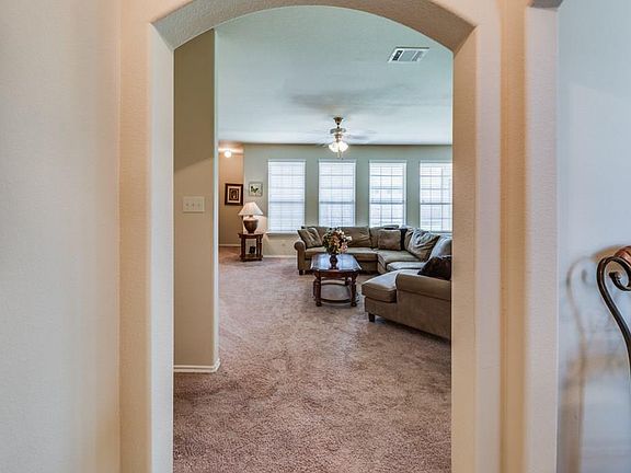 4th image of 126 Althea Dr