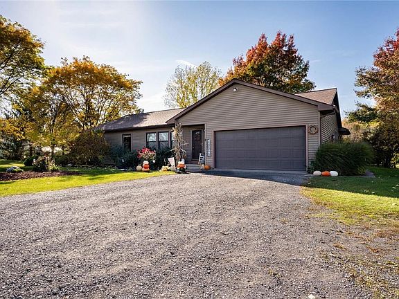 3rd image of 2358 County Road 47