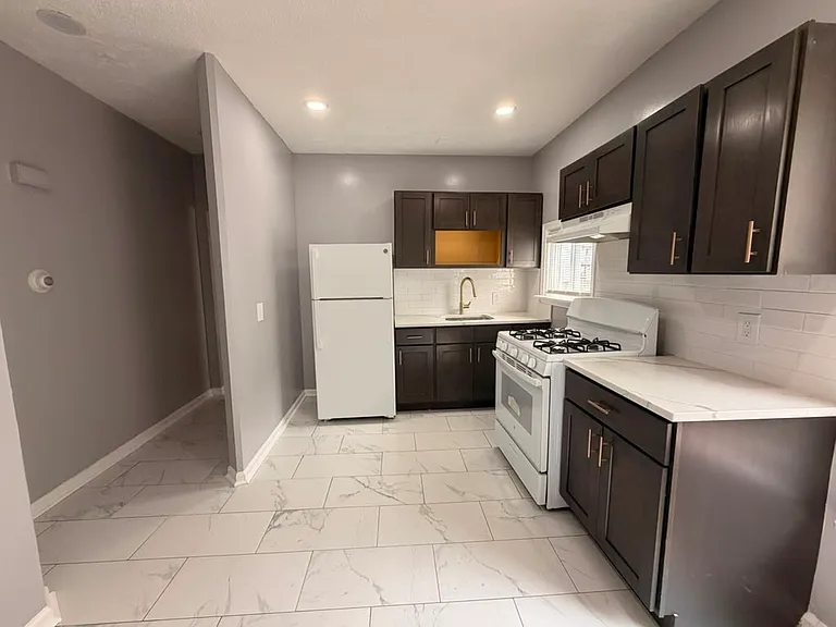 30 Ann St #1A — Photo 1