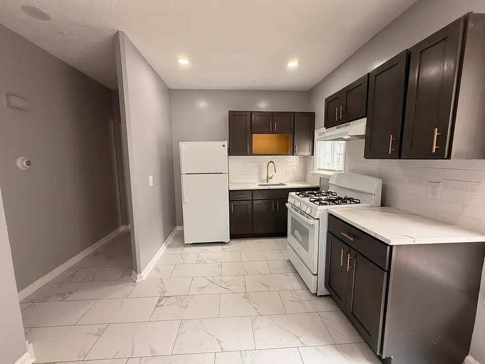 30 Ann St #1A