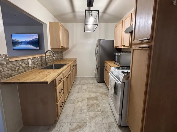 1900 Sunrise Rd, Barstow, CA 92311