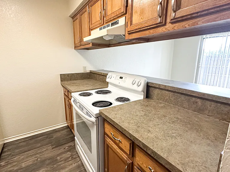 721 Avenue A #8 — Photo 12