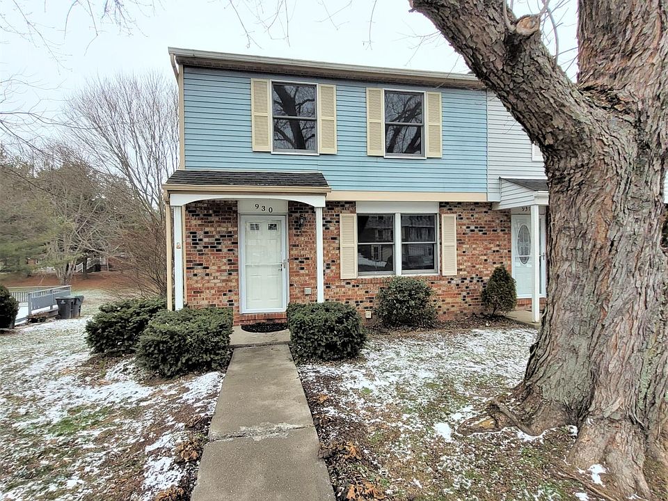 1st image of 930 Lynwood Ct #1