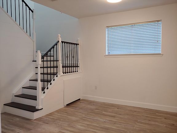 4th image of 4007 Bangalow Palm Ct