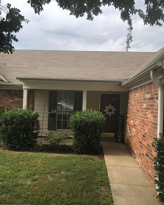 1st image of 1092 Parkview Cir N