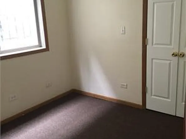 7951 S Escanaba Ave #1, Chicago, IL 60617