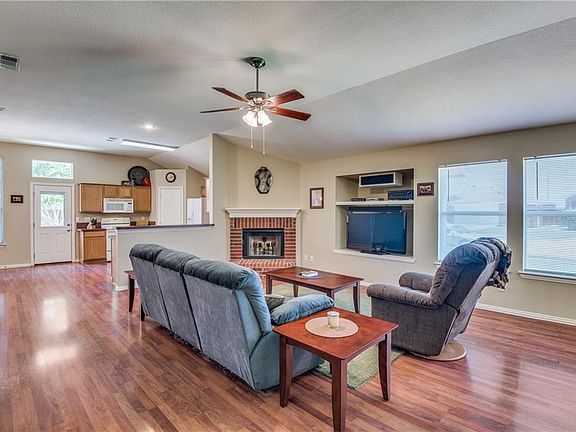 5th image of 1059 Port Aransas Dr