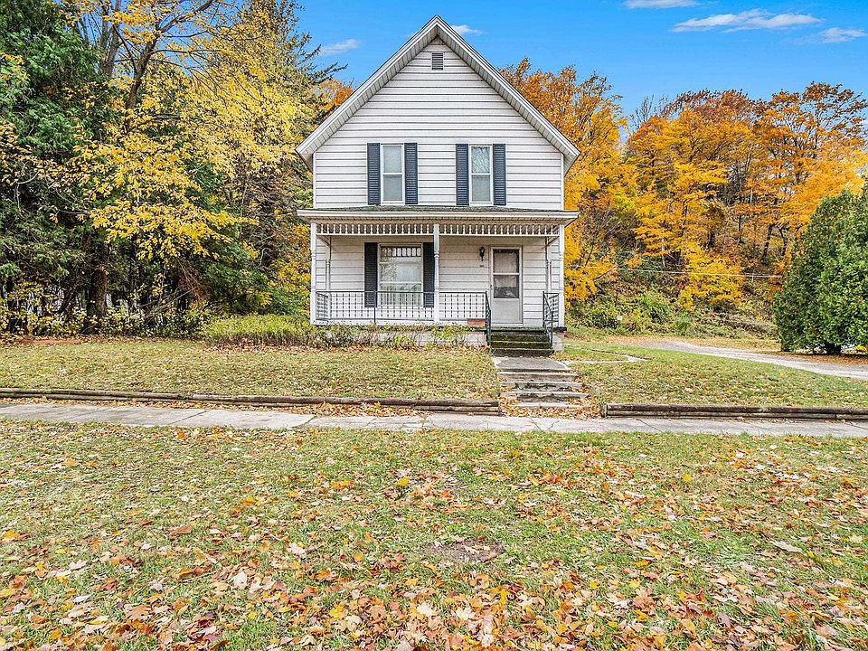 505 Lincoln Ave, Elberta, MI 49628 Zillow