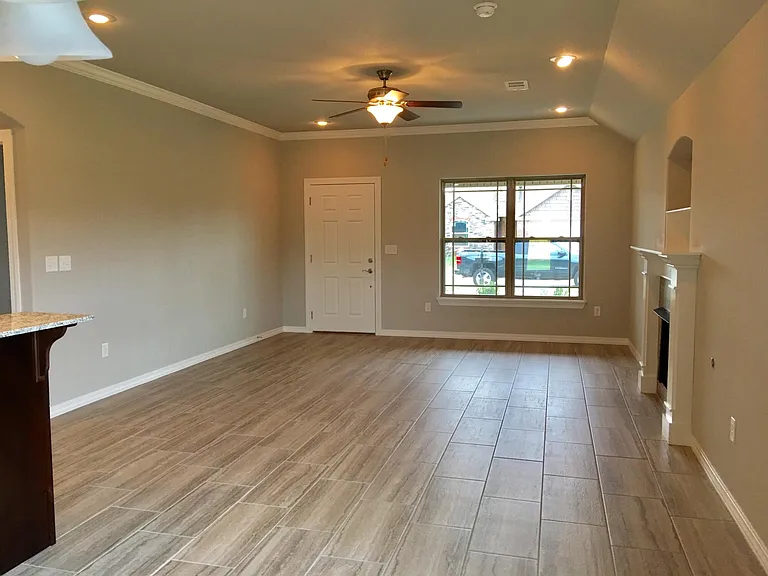 4385 W Anthem Dr — Photo 2