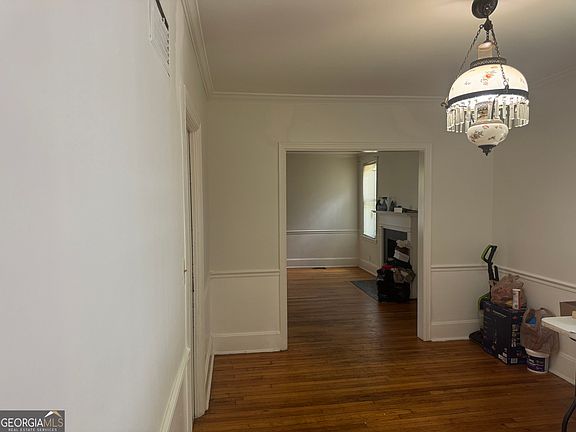 4th image of 2680 Vineville Ave