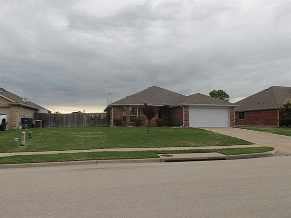 3rd image of 1116 Seminole Ln