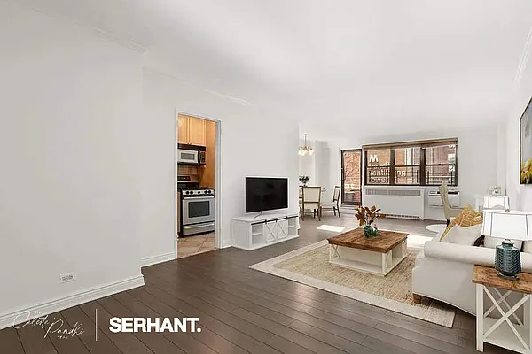 STREET No.13 No.14　2冊セット STREET No.13 No.14 2冊セット 140 East 63rd Street #14B in Lenox