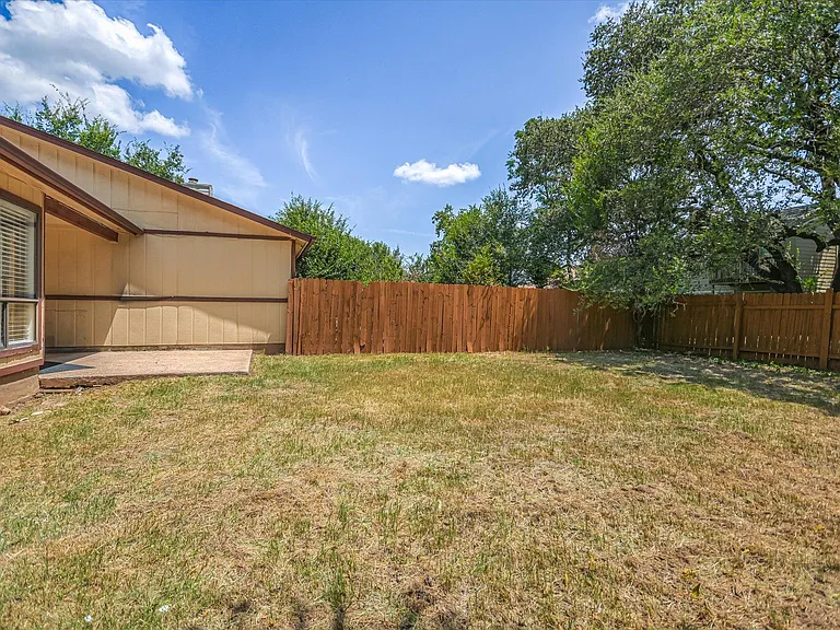 6103 Hill Forest Dr #B — Photo 18